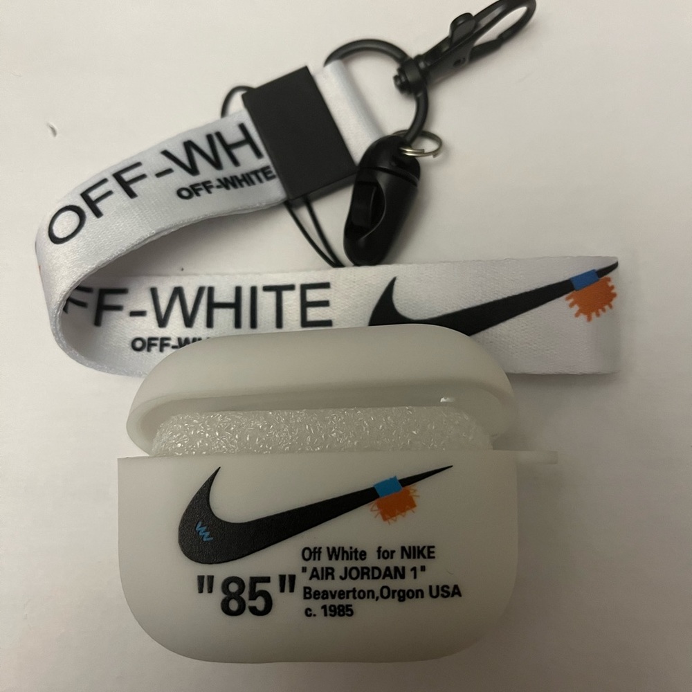Nike airpod pro protective case